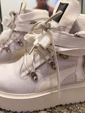 Puma Women's White Lace-Up Platform Boots